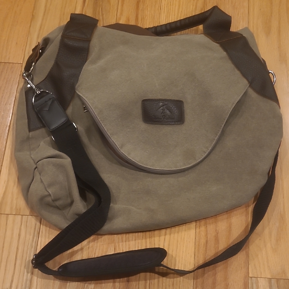 Men's Olive Canvas Duffel Bag with Black Accents